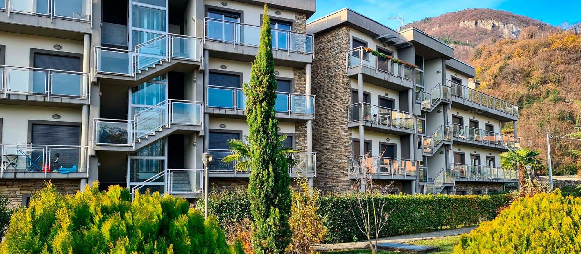 Residence Alessandra Supervacanza House - دومازو المظهر الخارجي الصورة
